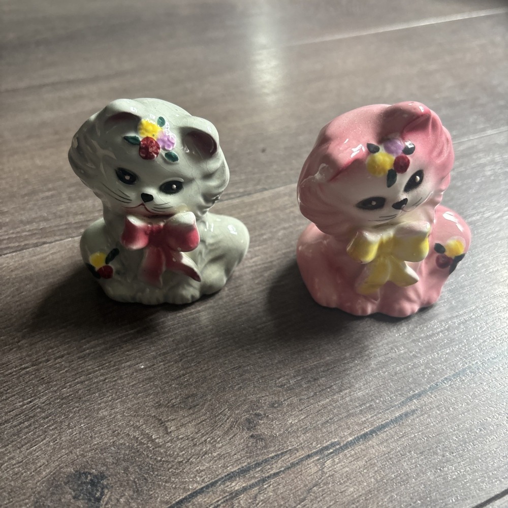 Vintage Stoneware CAT KITTENS Salt Pepper Shakers Set Cottage